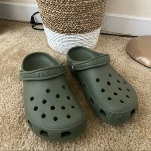 CROCS